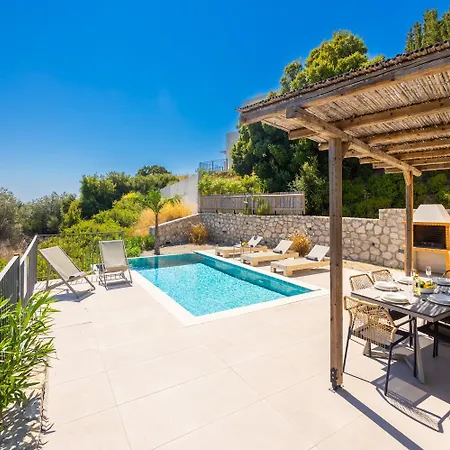 Massari Hills Moon * Archangelos (Rhodes)