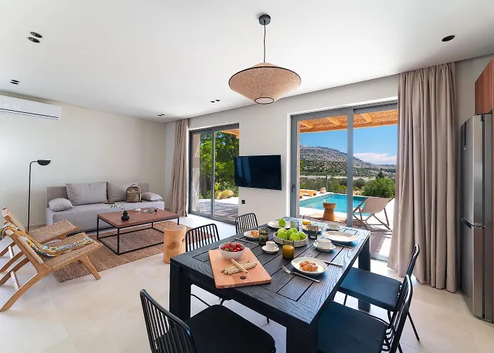 Massari Hills Moon * ארכאנגלוס