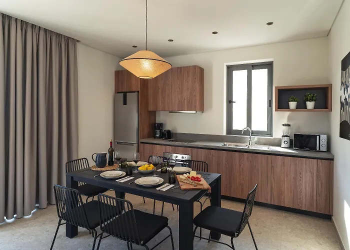 Massari Hills Moon *