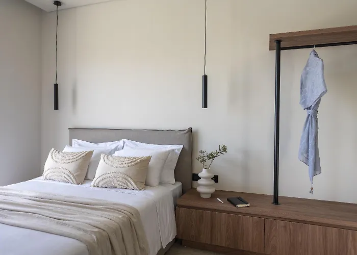 Massari Hills Moon *