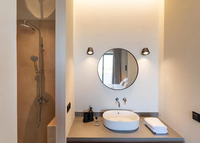 Massari Hills Moon 别墅 *